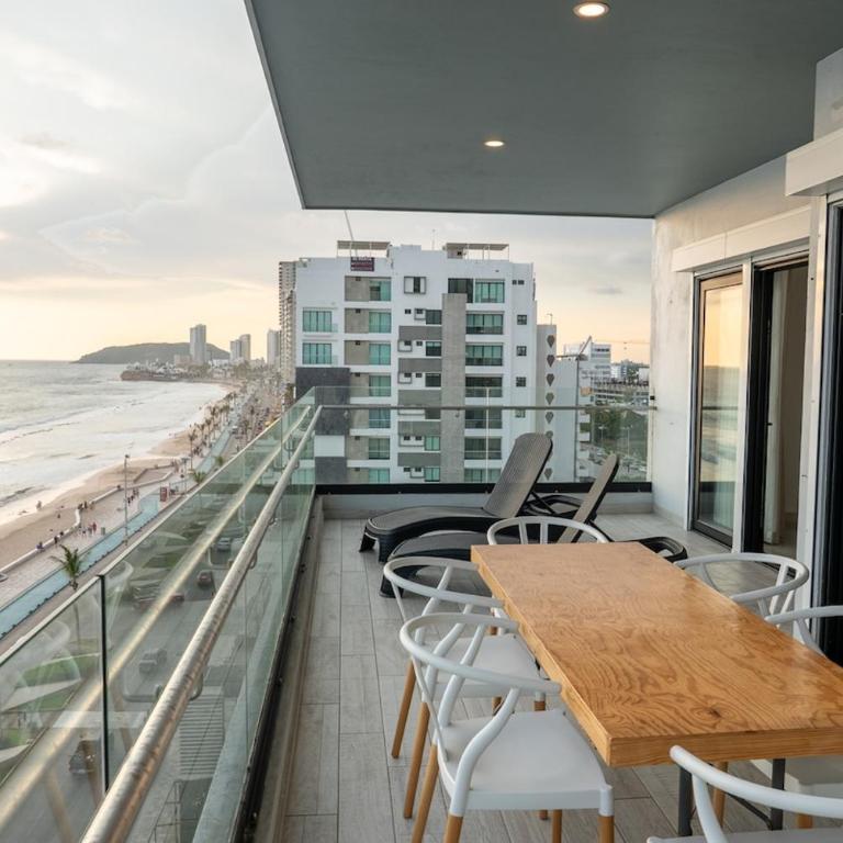 Sunlit & Sea View - Two-Bedroom Apartment - 16
