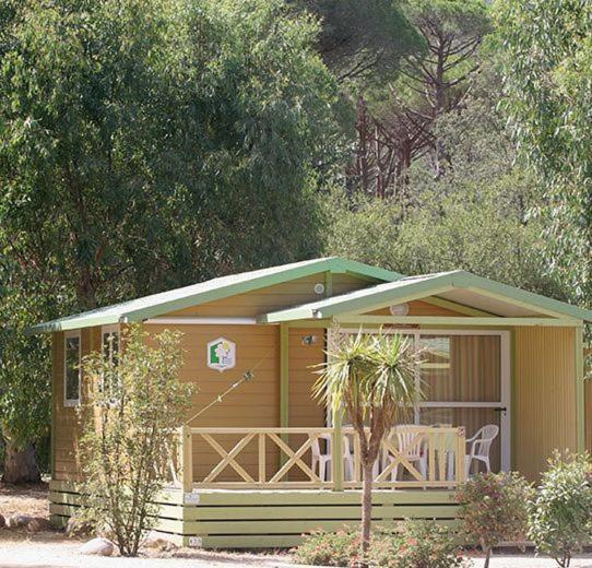Camping La Pinède - Chalet Marinella - 1