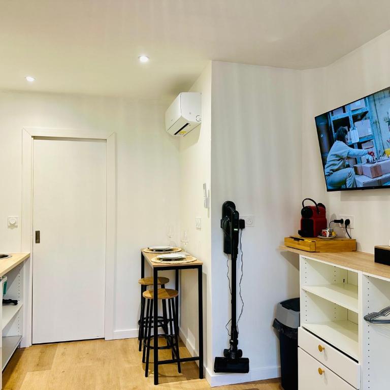 Studio confort centre-ville Clim Wifi Netflix - Appartamento con 1 Camera da Letto - 13