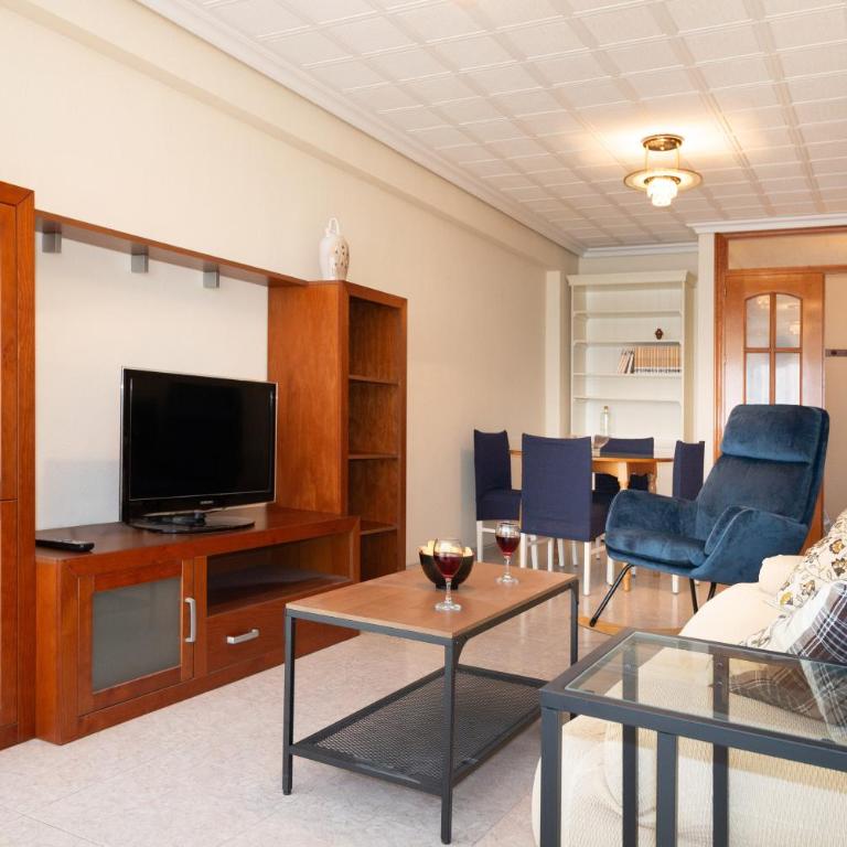 Encanto sevillano en La Macarena Ideal para familias y amigos - Apartamento - 11