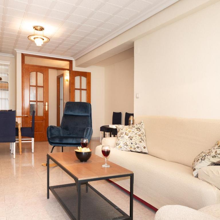 Encanto sevillano en La Macarena Ideal para familias y amigos - Apartamento - 6