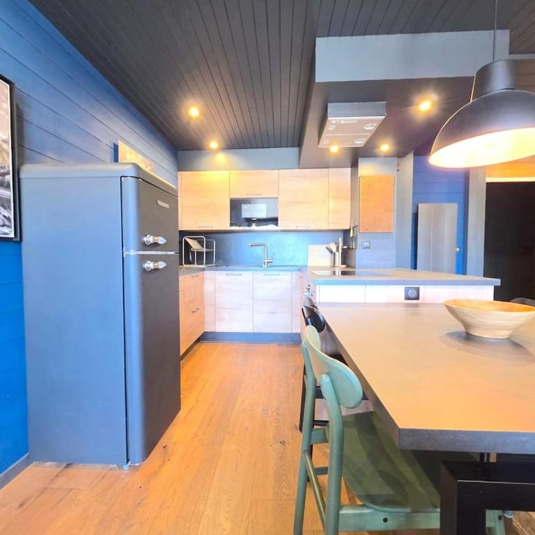Rare - T4 rénové plein centre avec garage - Apartment mit 3 Schlafzimmern - 24