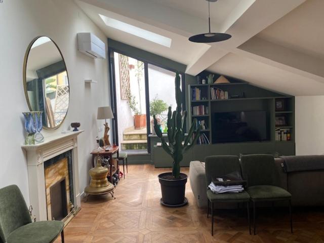 Sant Ambroeus Apartments - Apartment with Terrace - 1