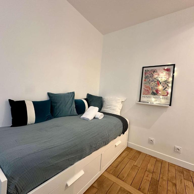 New 413 Suite Henri - Cosy Apartment Paris Center - Studio - 2