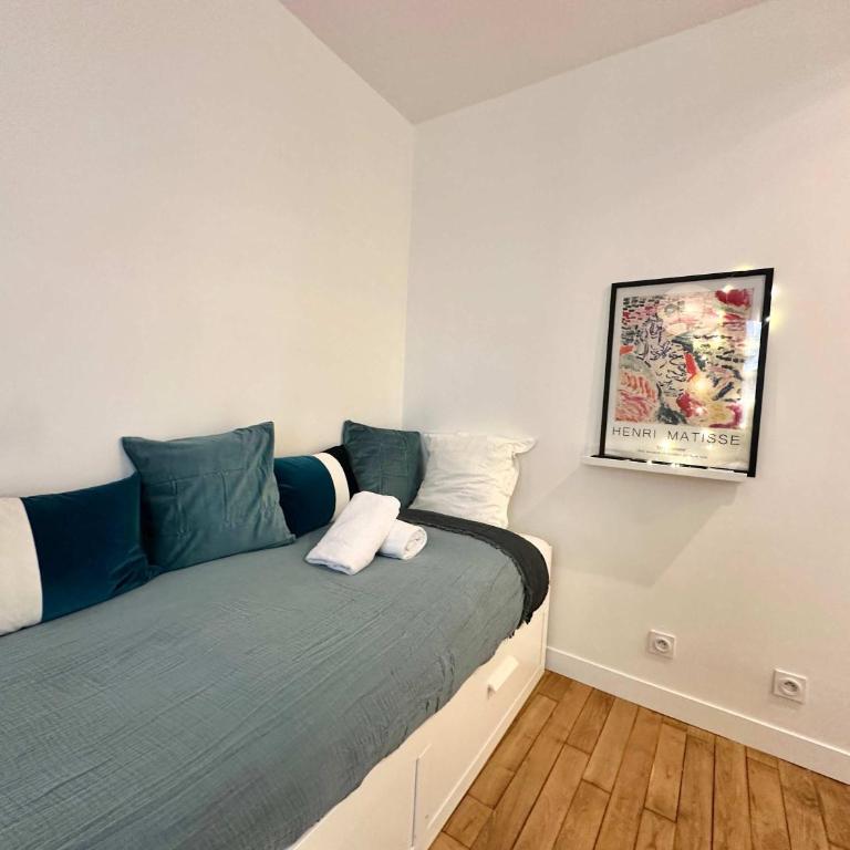 New 413 Suite Henri - Cosy Apartment Paris Center - Studio - 3