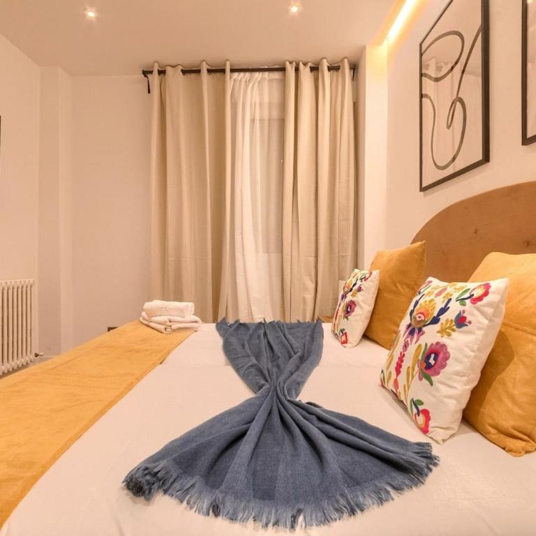 San Mamés Apartment - Three-Bedroom Apartment - 10
