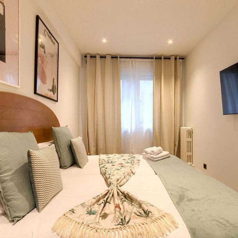 San Mamés Apartment - Three-Bedroom Apartment - 16
