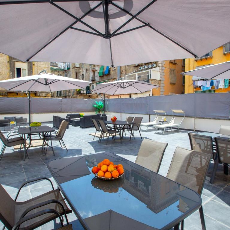 ROYAL ROOMS STATION NAPOLI - Camera Familiare con Bagno Privato - 38