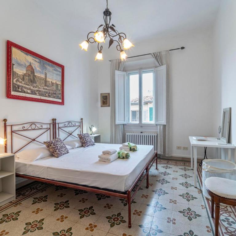 UNYCA - Spacious 2 bedroom Apartment in Florence - Appartamento con 2 Camere da Letto - 1