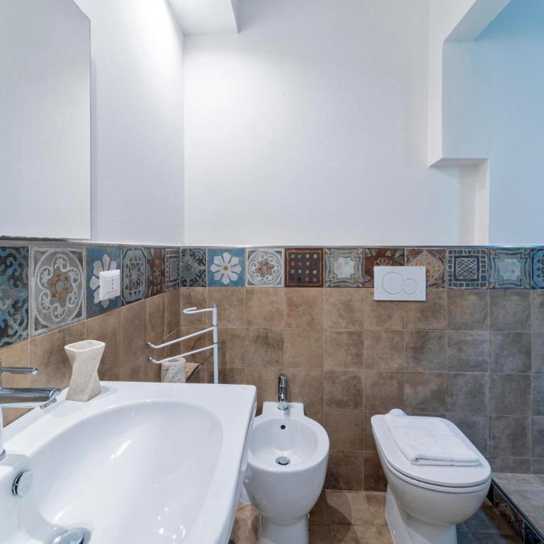 UNYCA - Spacious 2 bedroom Apartment in Florence - Appartamento con 2 Camere da Letto - 24