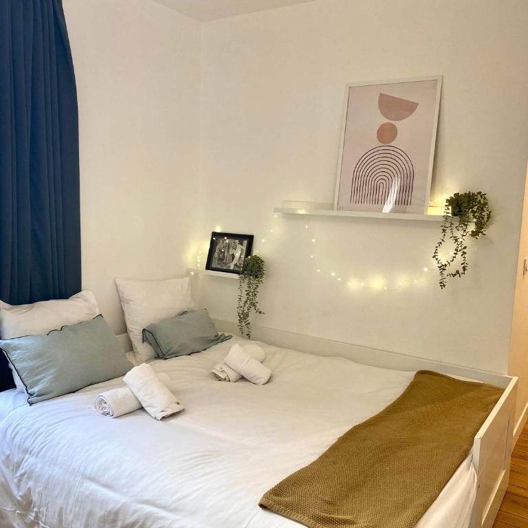 New 422 Suite Louis - Cosy Apartment Paris Center - Studio - 1