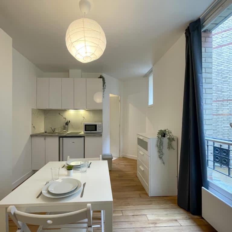 New 422 Suite Louis - Cosy Apartment Paris Center - Studio - 7