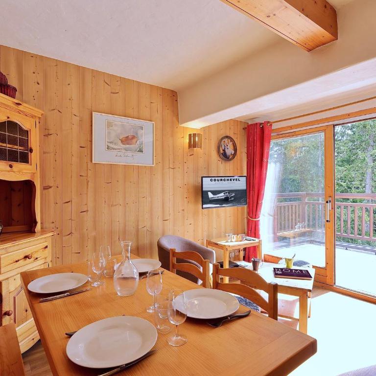Courchevel 1850, 2 Pièces Idéal pour 4, Wi-Fi et Balcon - FR-1-575-242 - Apartment - 6