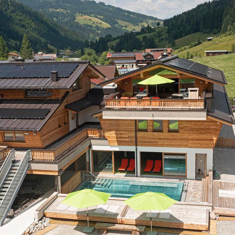 Alpin Chalet Kleinarl - Eight-Bedroom House - 1