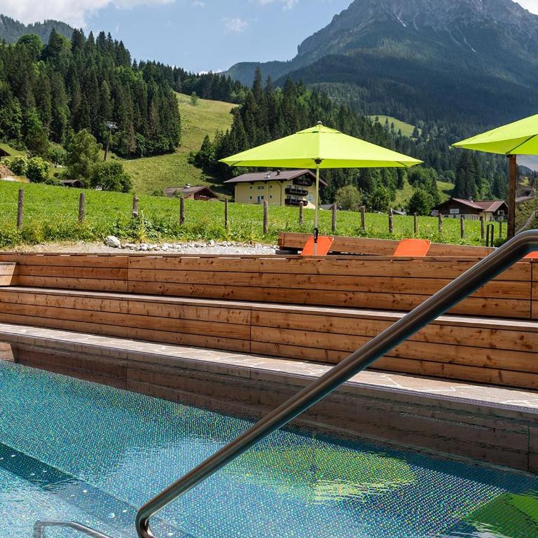 Alpin Chalet Kleinarl - Eight-Bedroom House - 4