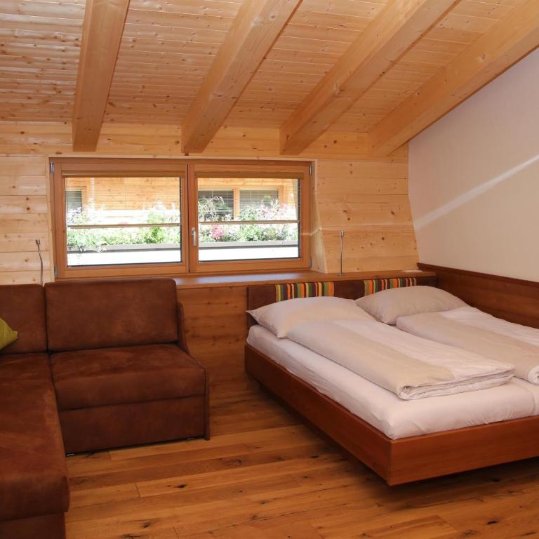 Alpin Chalet Kleinarl - Eight-Bedroom House - 11