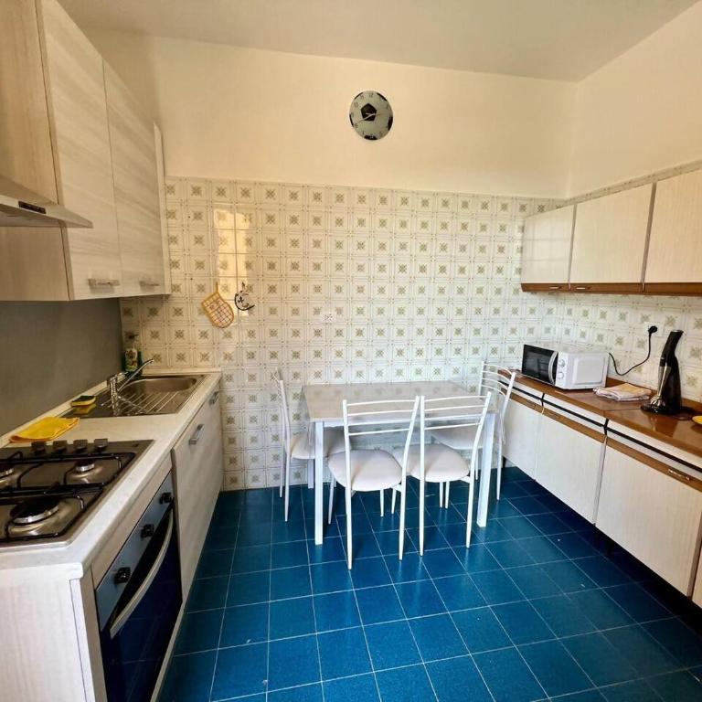 Tuffo Nel Blu - Appartamento con 3 Camere da Letto - 4