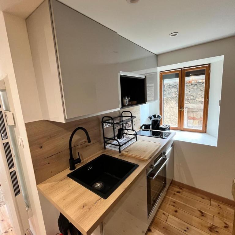 18 m studio in Orelle 73140 - Appartement 1 Chambre - 1