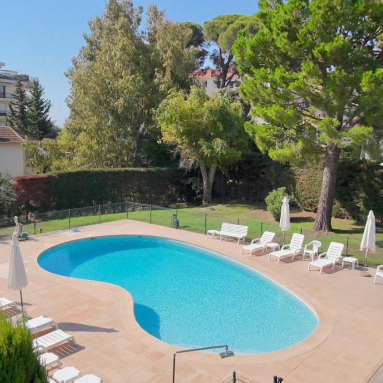 The Noailles - Lovely flat with swimming pool five minutes from the beach - Apartment mit 3 Schlafzimmern und Balkon - 25