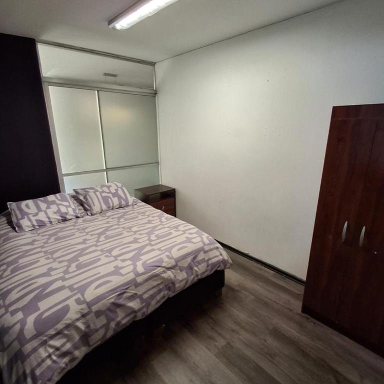 Shopping Clinicas 9 pers Providencia Parking - Four-Bedroom House - 6