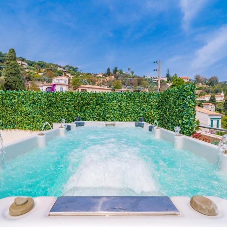 Stunning villa with sea view in Vallauris - Villa - 5