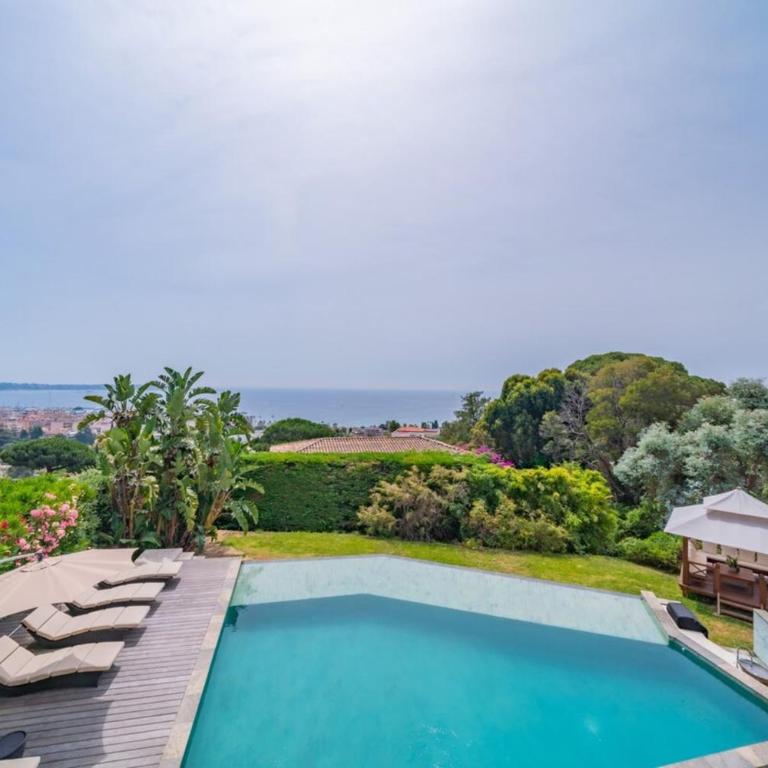 Stunning villa with sea view in Vallauris - Villa - 15