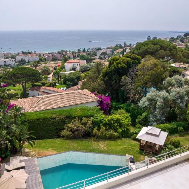 Stunning villa with sea view in Vallauris - Villa - 14
