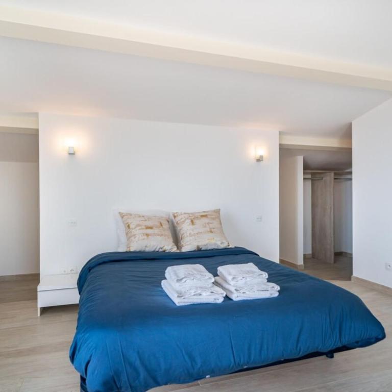 Stunning villa with sea view in Vallauris - Villa - 44