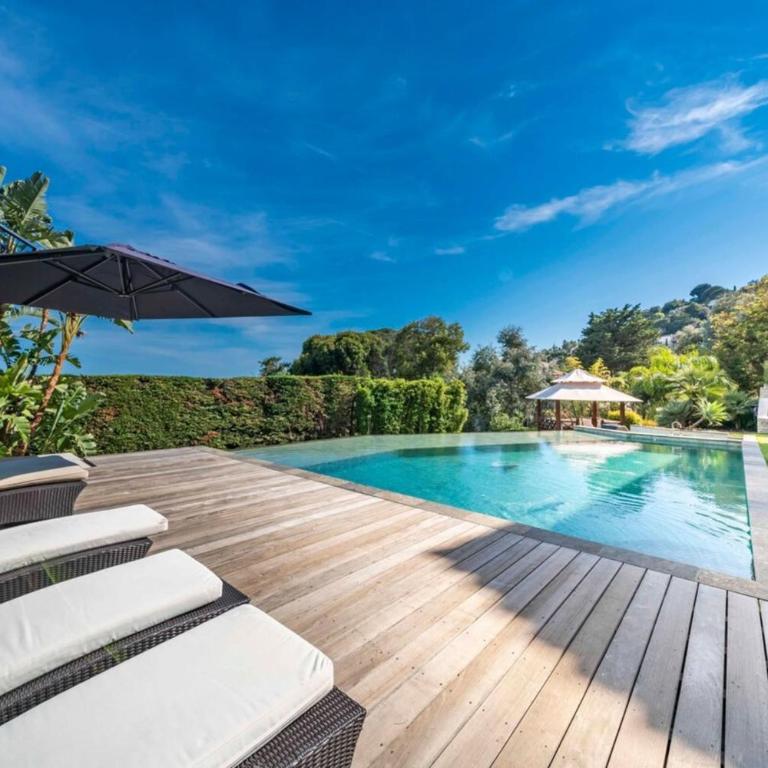 Stunning villa with sea view in Vallauris - Villa - 58