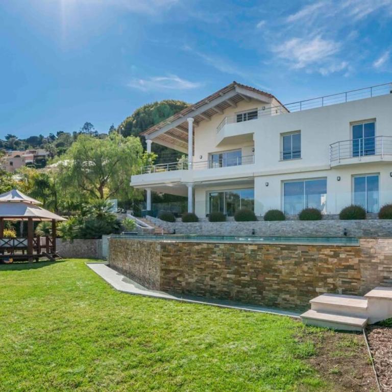 Stunning villa with sea view in Vallauris - Villa - 57