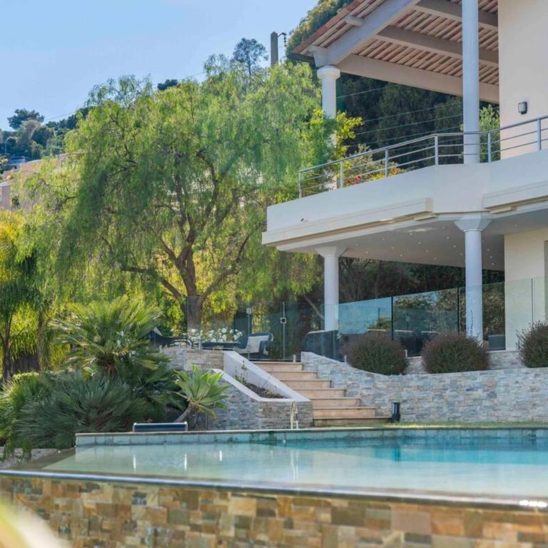 Stunning villa with sea view in Vallauris - Villa - 65