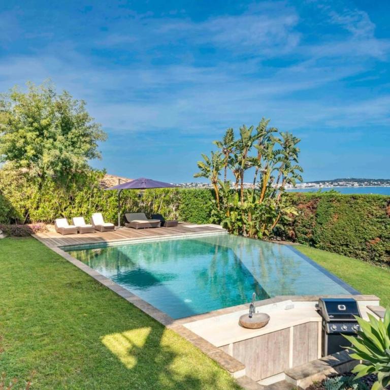 Stunning villa with sea view in Vallauris - Villa - 66