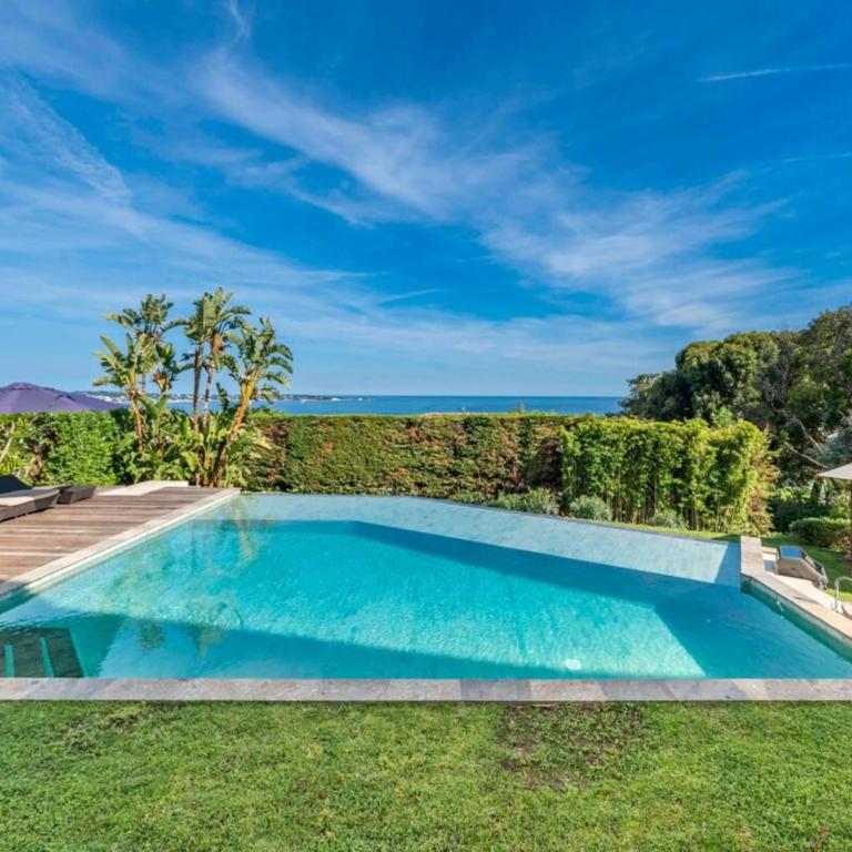 Stunning villa with sea view in Vallauris - Villa - 68