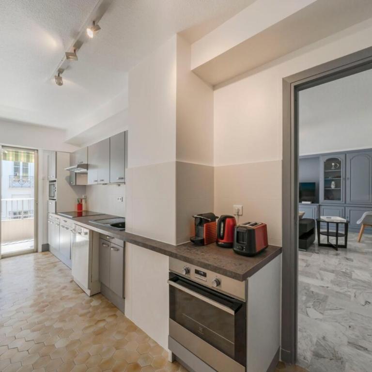 Wdf 2 bedrooms heart of Cannes!! - Appartement - 28