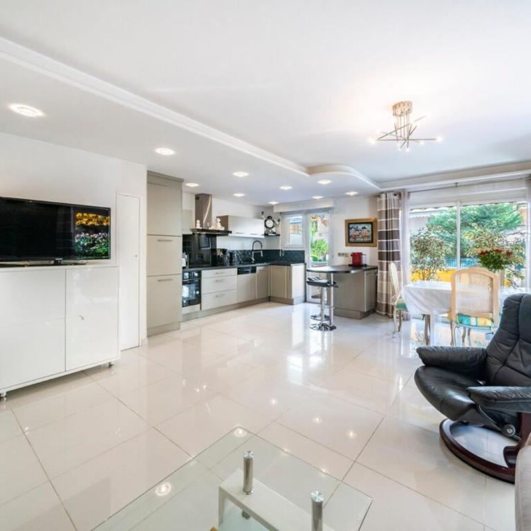 Bright 2 bedroom close to the centre of Cannes - Appartement - 7