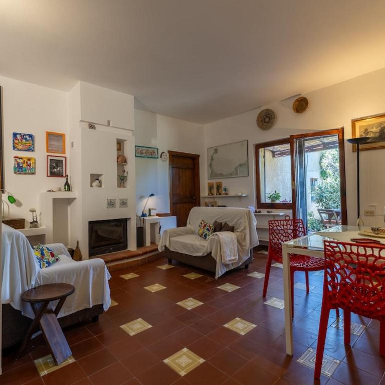 Vicinissima alla spiaggia della Pelosa - Three-Bedroom House - 1