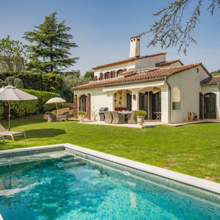 Authentic villa with swimming pool in La Colle-sur-Loup - Villa avec Piscine Privée - 1