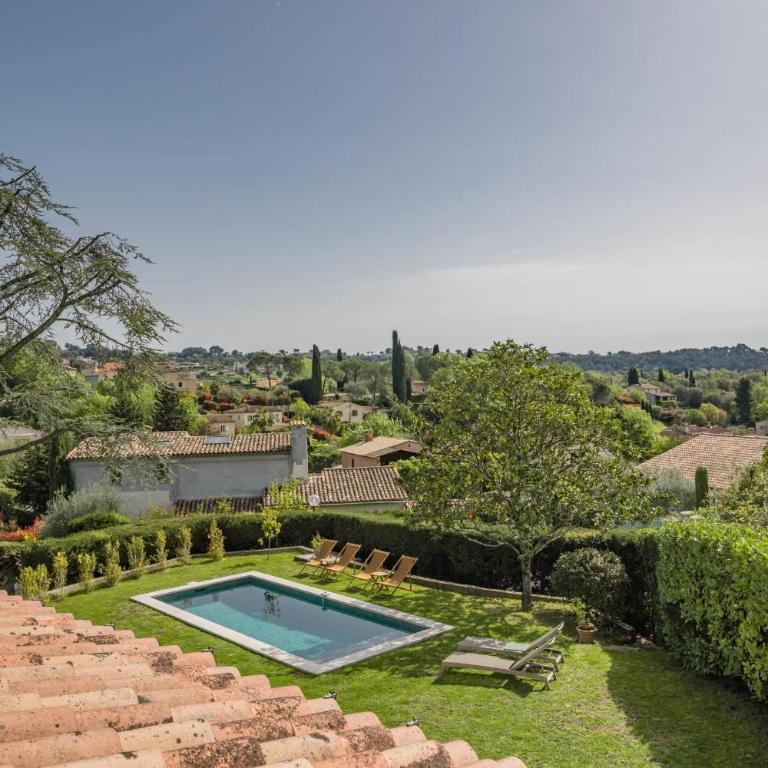 Authentic villa with swimming pool in La Colle-sur-Loup - Villa avec Piscine Privée - 33