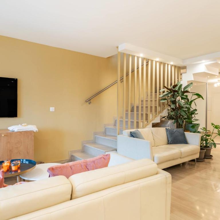 Beautiful two bedroom duplex apartment - Apartment - 6