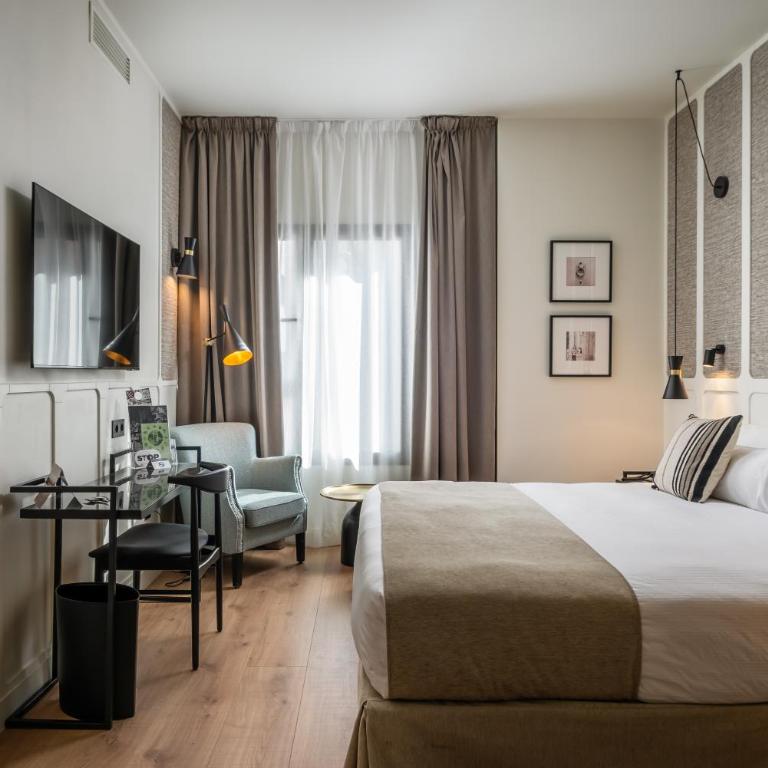Hotel Barcelona Catedral 4 Sup - Queen Room - Disability Access - 10