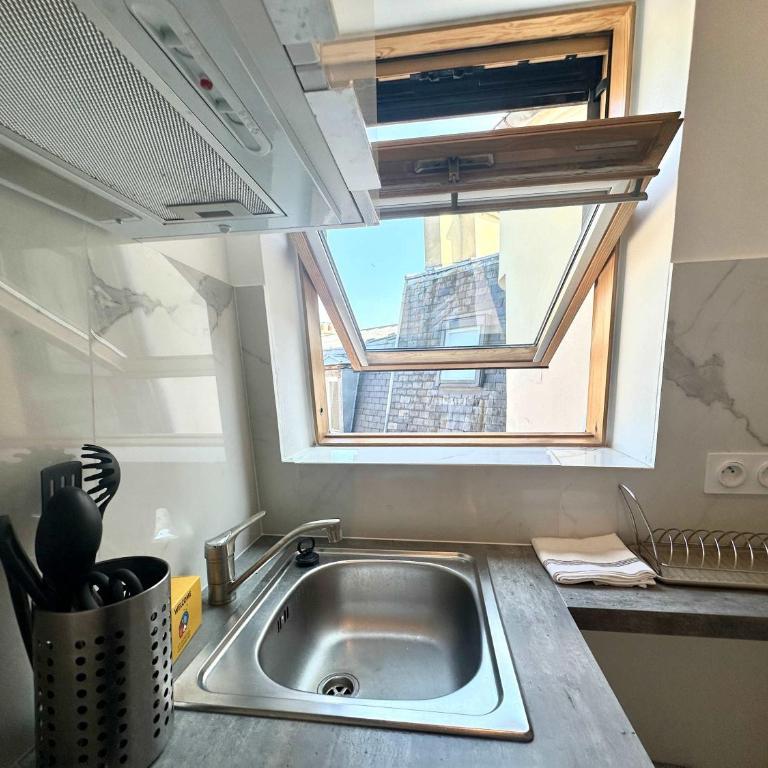 New 461 Suite Schneider - Cosy Apartment Paris Center - Studio - 9