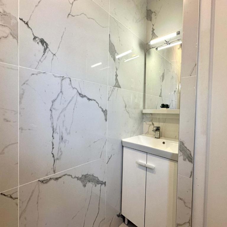 New 461 Suite Schneider - Cosy Apartment Paris Center - Studio - 14