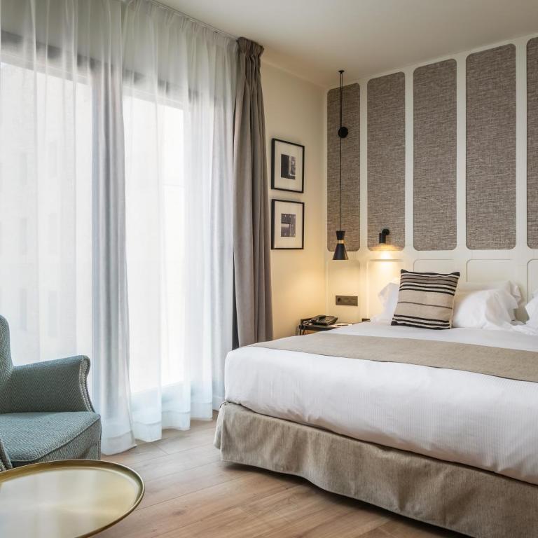 Hotel Barcelona Catedral 4 Sup - Superior Queen Room - 1