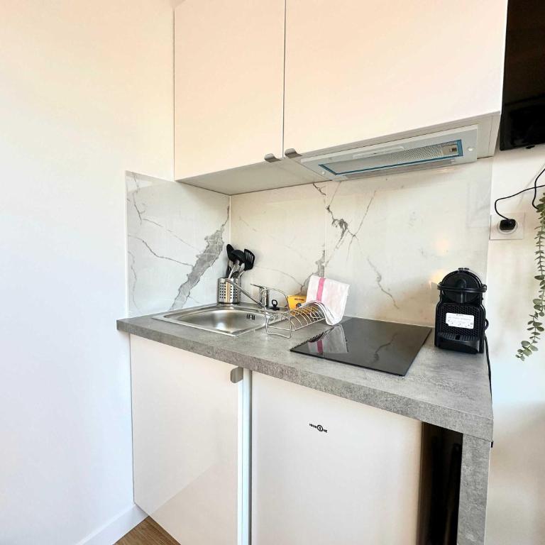 New 463 Suite Macnee - Cosy Apartment Paris Center - Studio - 5