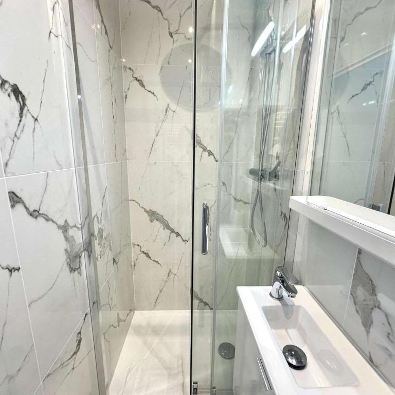 New 464 Suite Montand - Cosy Apartment Paris Center - Studio - 17