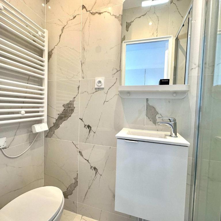 New 465 Suite Mick - Cosy Apartement Paris Center - Studio - 9