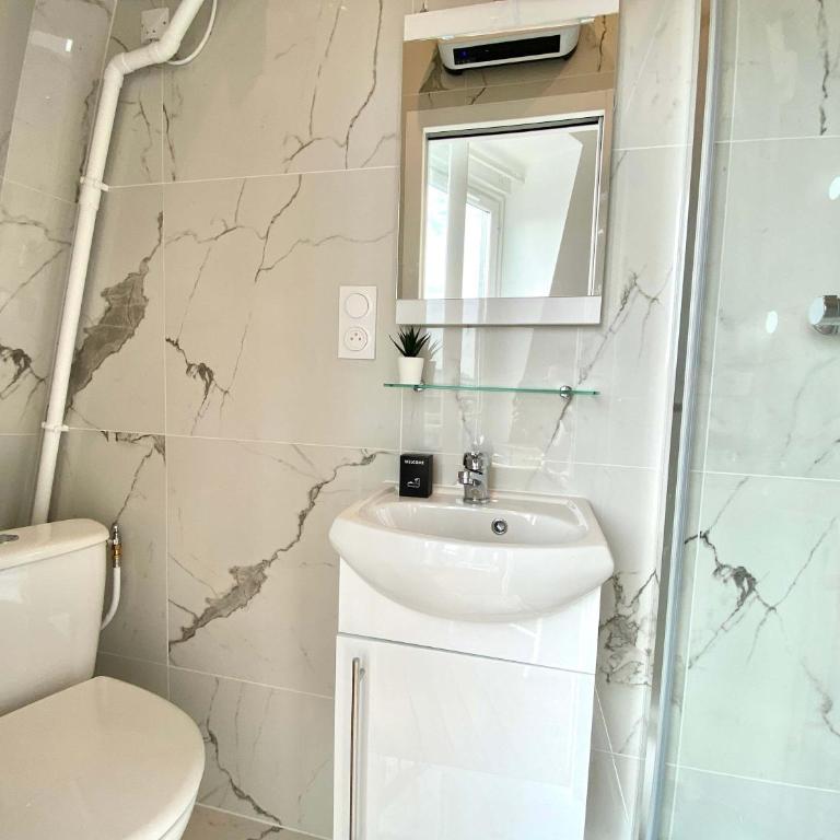 New 466 Suite Alain - Cosy Apartment Paris Center - Monolocale - 8