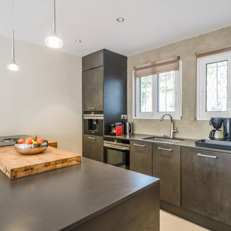 Wonderful 2 bedroom in the old Suquet - Appartement - 5