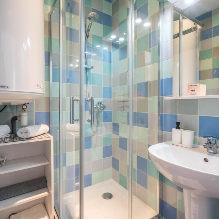 Le Bantz 3 Appartement Mulhouse Wi-Fi - Appartamento con 2 Camere da Letto - 4