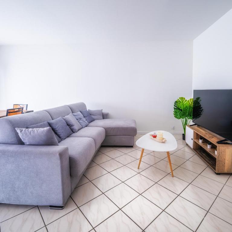 T3 68m2 Garage Terrasse Gare aux portes de Genève - Appartement 2 Chambres - 2